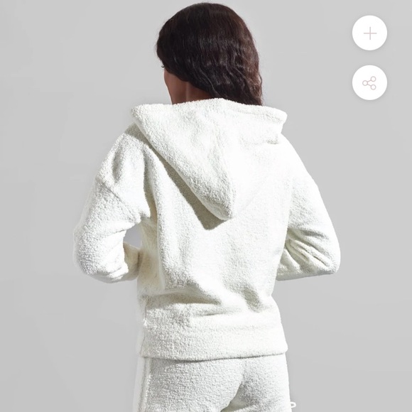 BuffBunny Loop Yarn Hoodie - Picture 3 of 15